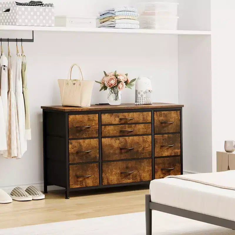Cómoda para dormitorio con 6 cajones, cómoda ancha de tela para TV de 55" con marco de metal, tapa de madera, organizador de almacenamiento de tela para sala de estar