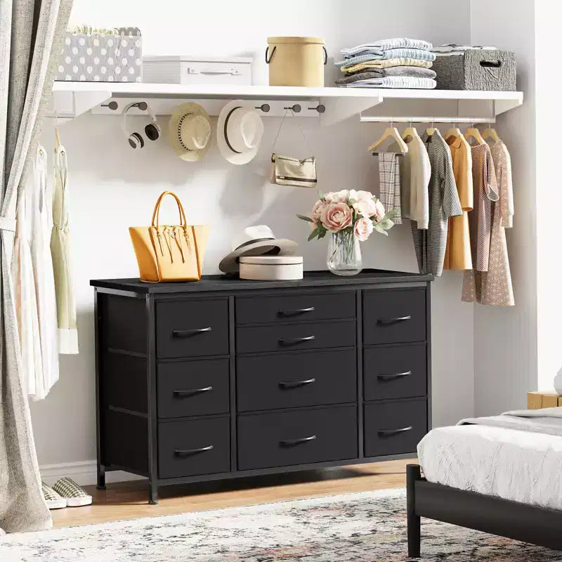 Cómoda para dormitorio con 6 cajones, cómoda ancha de tela para TV de 55" con marco de metal, tapa de madera, organizador de almacenamiento de tela para sala de estar