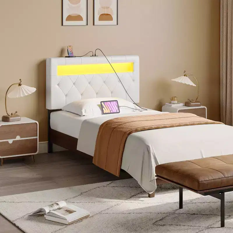 Cabecero tapizado con luces LED y estación de carga, cabecero de tela moderno para dormitorio, altura ajustable y fácil montaje, negro