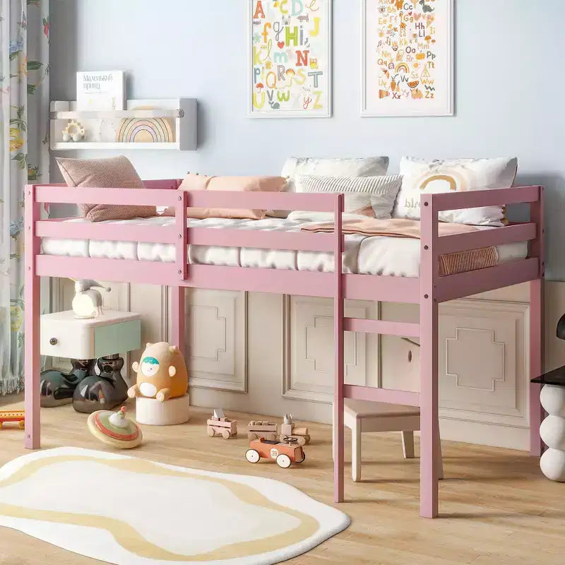 Cama alta doble de madera de caucho macizo con escalera, plataforma de cama con listones reforzados, rosa