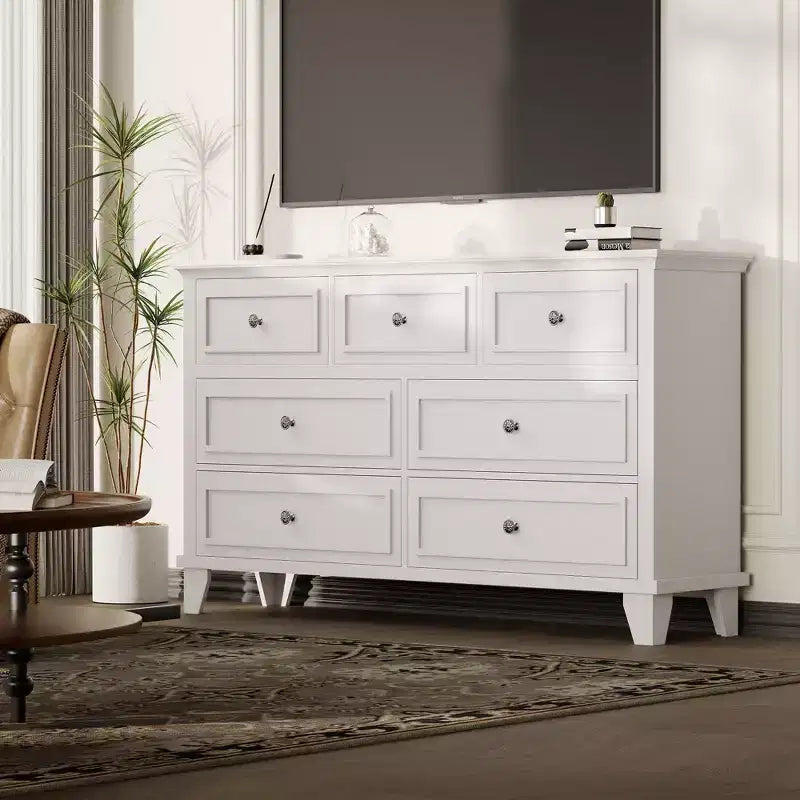 Cómoda blanca de 7 cajones, baúl ancho con cajones profundos, tiradores de metal y encimera gruesa, organizador moderno para dormitorio, pasillo, armario