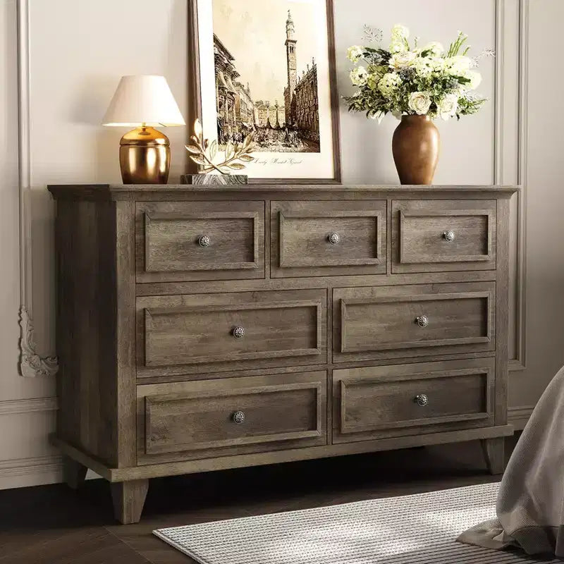 Cómoda blanca de 7 cajones, baúl ancho con cajones profundos, tiradores de metal y encimera gruesa, organizador moderno para dormitorio, pasillo, armario